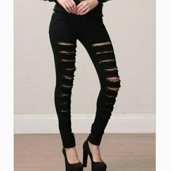 🆕⭐Black Lola destroyed denim jeans⭐ - Picture 6 of 9